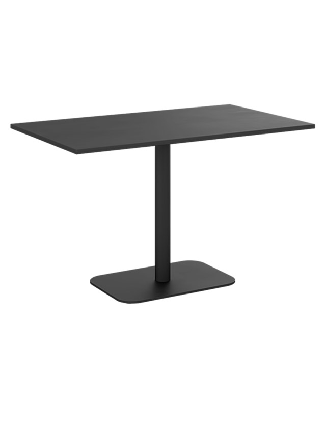 Im Mittelpunkt des Designs stehen die Tischplatten aus robustem Linoleum oder Laminat, die für eine hohe Belastbarkeit im Alltag sorgen. Eine sorgfältig bearbeitete Kante, wählbar in verschiedenen Farben oder mit einer sichtbaren Holzstruktur, verfeinert das Erscheinungsbild. Die stabilen, pulverbeschichteten Stahlgestelle garantieren ein festes Standvermögen.