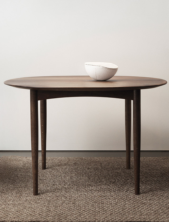 Brdr. Krüger Jari Dining Tables aus geräucherter Eiche.