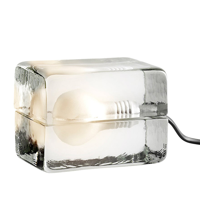 Block Lamp Large von Design House Stockholm - Eisblock-Leuchte in der kleinen Größe mit schwarzem Kabel