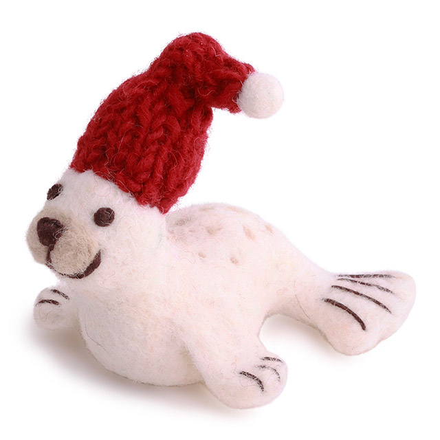 Gry & Sif Filzanhänger Robbe mit roter Pudelmütze – Weihnachtsdeko