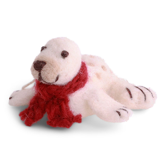 Gry & Sif Filzanhänger Robbenbaby mit rotem Schal – Weihnachtsdeko
