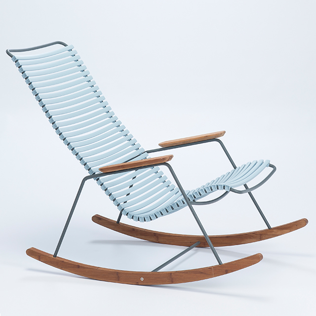 Click Rocking Chair in Dusty Light Blue - Outdoor Schaukelstuhl von HOUE