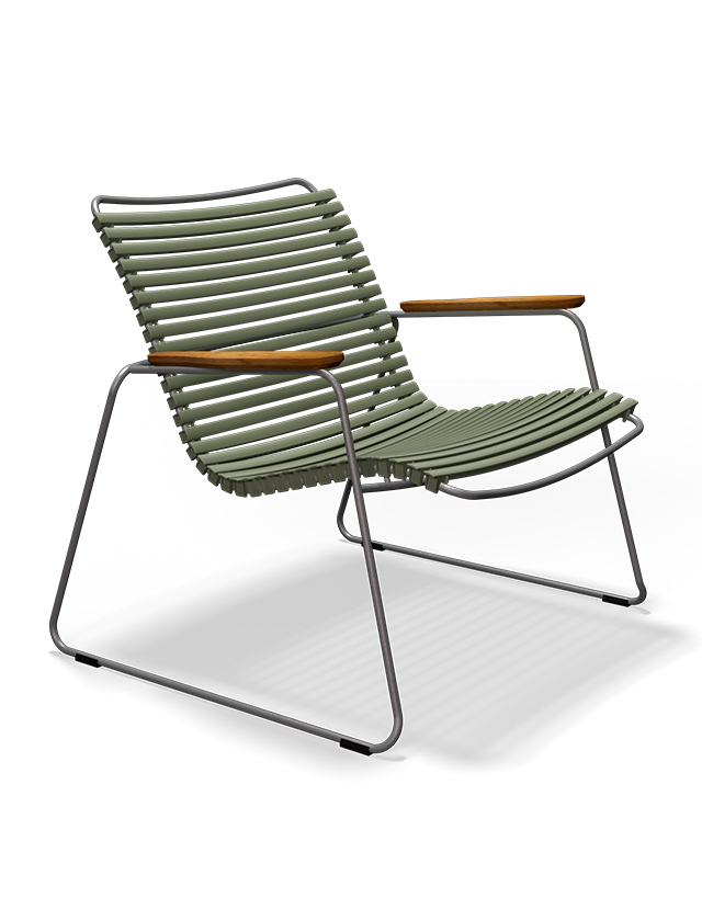 HOUE CLICK Roomy Lounge Chair in Olive Green mit Bambus-Armlehnen, niedrige Rückenlehne