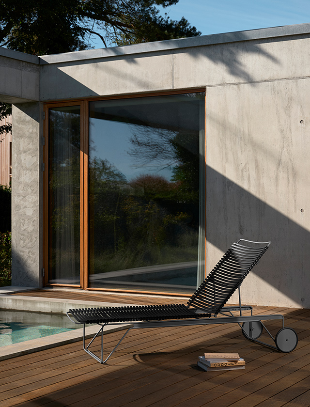 HOUE Click Sunbed – verstellbare Outdoor-Liege in Schwarz für Terrasse & Garten