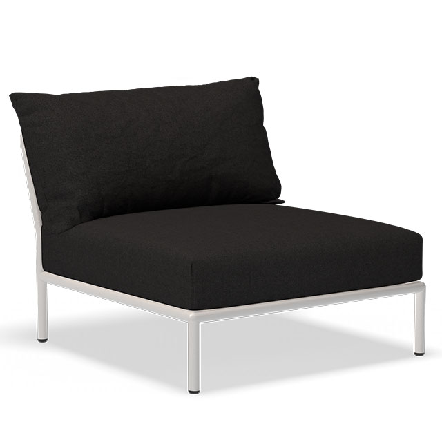 LEVEL2 Outdoor Lounge Sessel in Char - Sunbrella Heritage und der Rahmen in Muted White