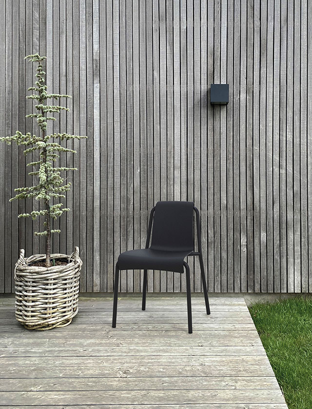 NAMI Gartenstühle ohne Armlehne in Black von HOUE