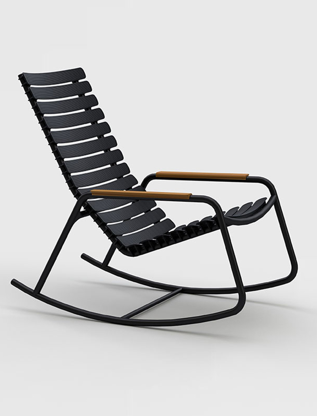 ReClips Schaukelstuhl in Black von HOUE - Outdoor Rocking Chair Schwarz mit Armlehnen aus Bambus