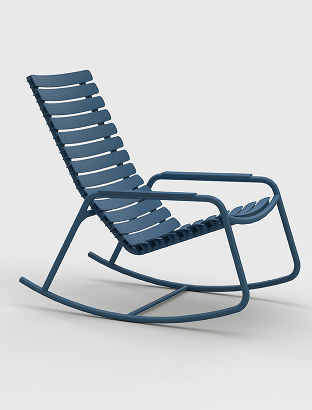 ReClips Schaukelstuhl in Sky Blue von HOUE - Outdoor Rocking Chair Himmelblau