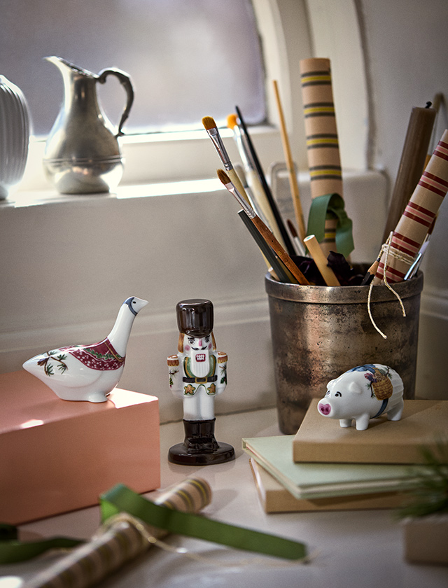 Kähler Hammershøi Christmas Figuren mit Weihnachtsgans, Nussknacker und Glücksschwein.
