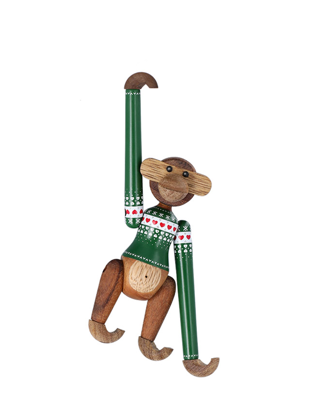 Kay Bojesen Affe Christmas Jumper Green in der Größe 9,5 cm mit grünem Weihnachtspullover, roten und weißen Herzmotiven.
