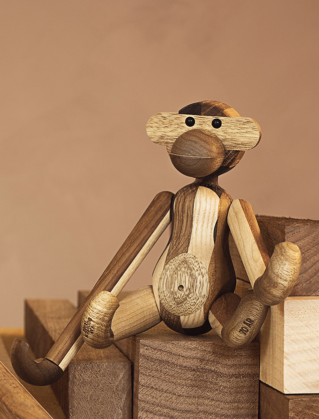 limitierter Reworked Monkey von Kay Bojesen - Affe in der Limited Edition - 70 Jahre Geburtstagsedition