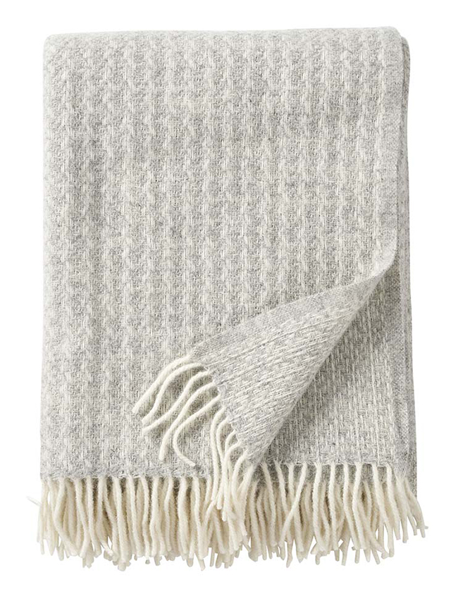 Dagmar Wolldecke in Grey von der Klippan Yllefabrik