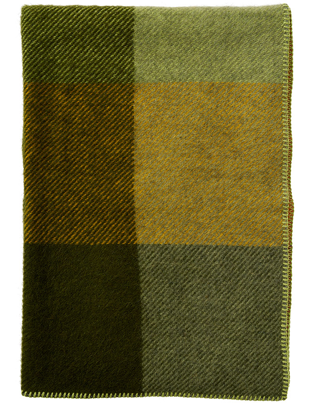Klippan Yllefabrik Gotland Check Midi Wolldecken in der Farbe Green