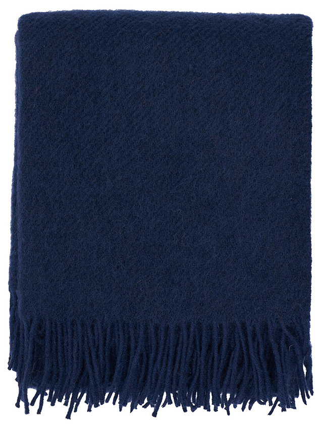 Gotland Wolldecke in Navy von Klippan Yllefabrik