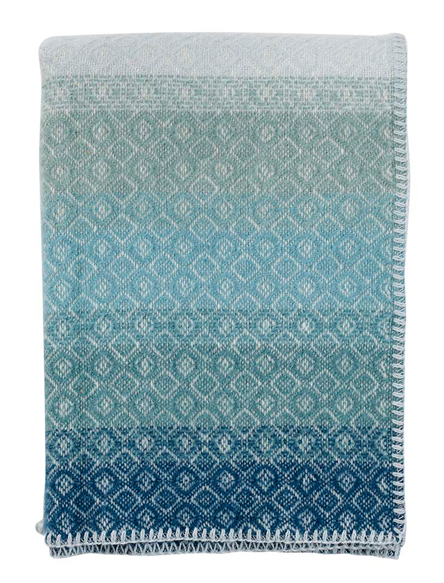 Klippan Havanna Midi Wolldecke - Kniedecke - Aqua Multi mit Farbverlauf aus 100% Lammwolle von Klippan Yllefabrik