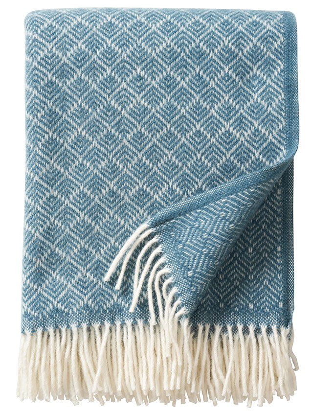 Pampas Wolldecken aus Bio-Wolle in der Farbe Blue von Klippan Yllefabrik.