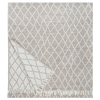 Puikko Wolldecke aus 100% Schurwolle in Beige von Lapuan Kankurit