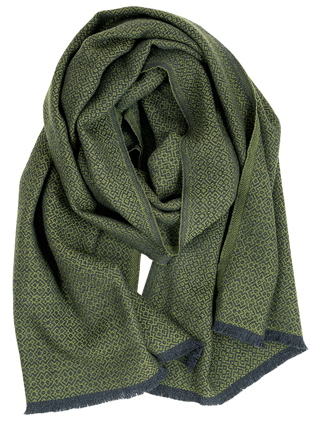 Koli Shawl aus 100% Merinowolle in der Farbe Black-Olive von Lapuan Kankurit - gewebt in Finnland!