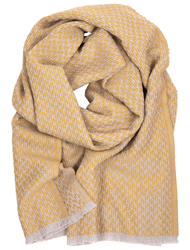 Salla Schal von Lapuan Kankurit aus weicher Merinowolle mit Hahnentritt-Muster in Beige-Honey
