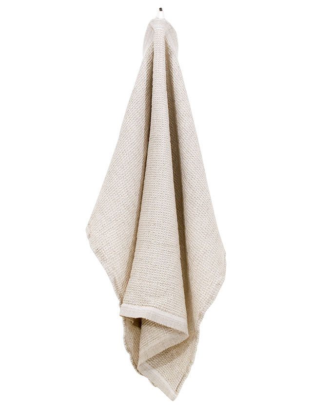 Terva Handtuch aus Tencel in der Farbe White Linen von Lapuan Kankurit aus Finnland.