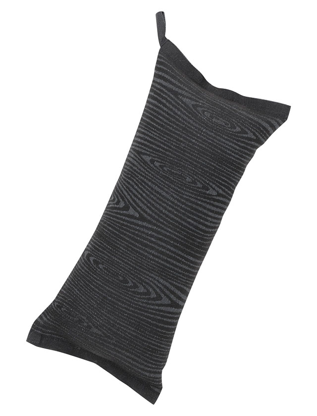Viilu Saunakissen aus Halbleinen in der Farbe Black-Graphite von Lapuan Kankurit aus Finnland