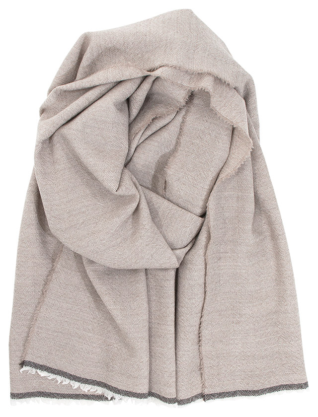 Viiru Schal in Beige aus 100% Merinowolle von Lapuan Kankurit aus Finnland in der Länge 35 × 170 cm