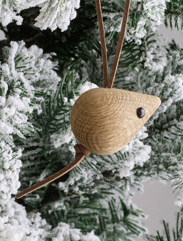 Nordic Tales Christbaumschmuck - Weihnachtsschmuck - Mouse - Maus aus Eichenholz von Karen Blixen für Rosendahl Copenhagen