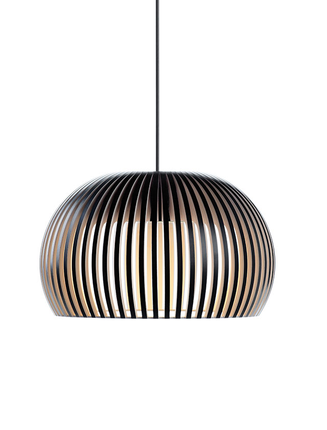 Atto 5000 – Pendelleuchte in Schwarz lackiert von Secto Design aus Finnland.