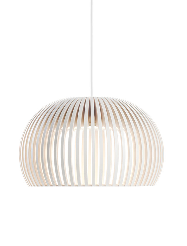 Atto 5000 – Pendelleuchte in Weiß lackiert von Secto Design aus Finnland.