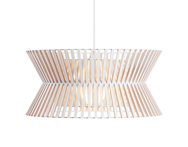 Kontro 6000 – Pendelleuchte in lackiertem Weiß von Secto Design aus Finnland.