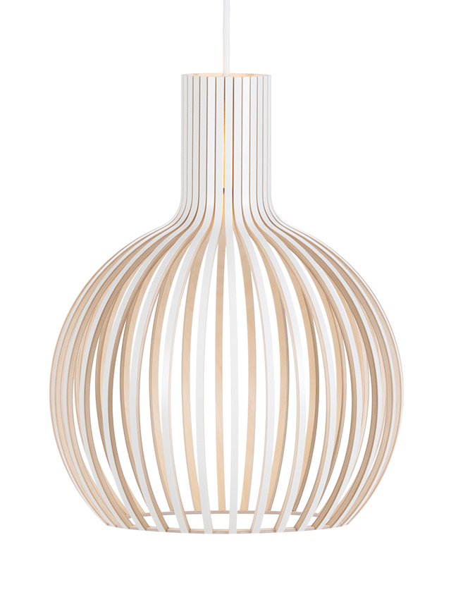 Secto Design Octo 4242 Pendelleuchte aus weiß lackiertem Birkenholz