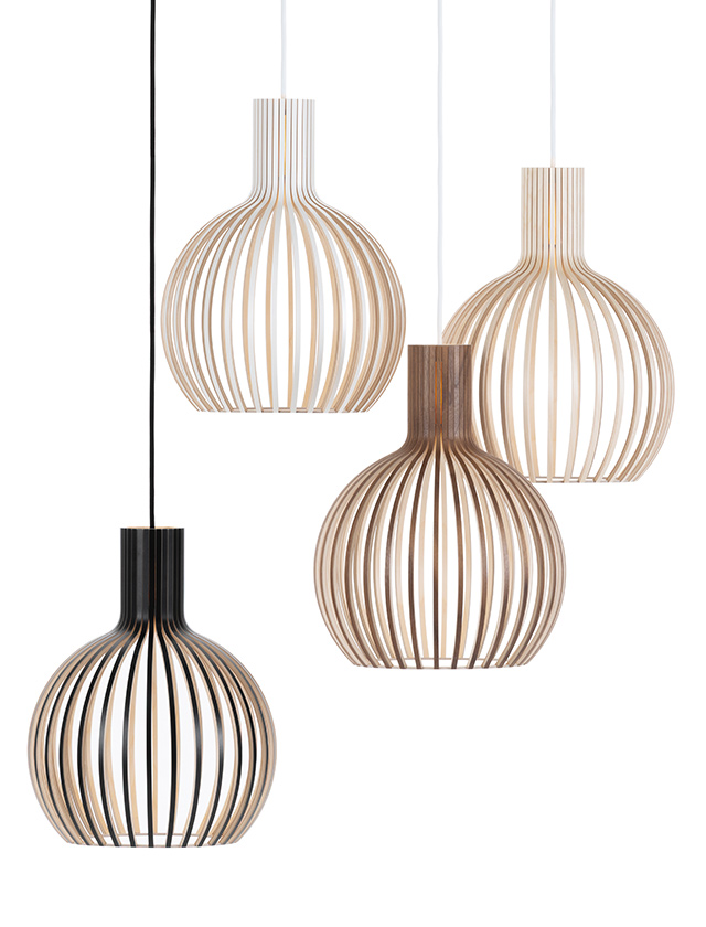 Vier Secto Design Octo Tre 4242 Pendelleuchten aus Birkenholz in Naturbirke, Weiß, Schwarz und Walnussfurnier