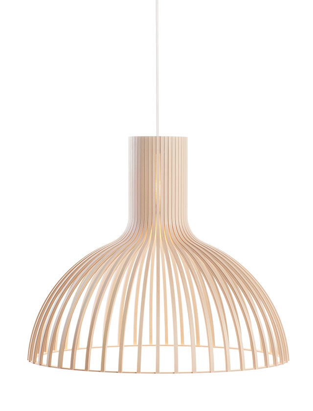 Victo 4250 – Hängeleuchte in Birke von Secto Design aus Finnland.