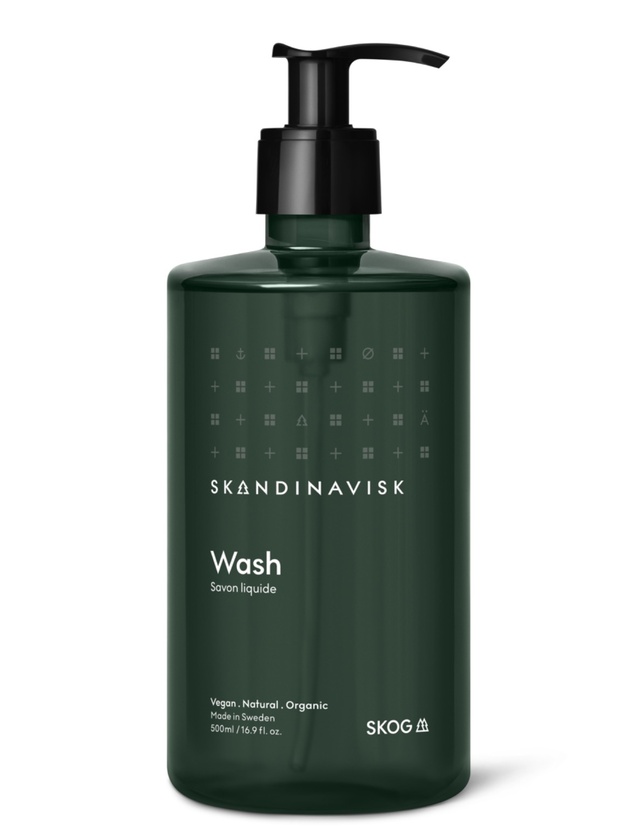 Skandinavisk SKOG Hand & Body Wash 500 ml in dunkelgrüner Pumpflasche – flüssige Seife für Hände und Körper
