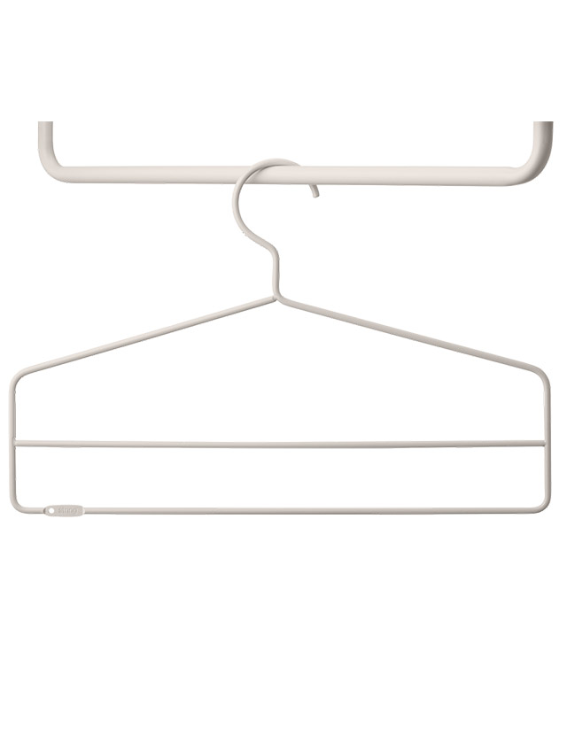 Kleiderbügel in Beige von String Furniture