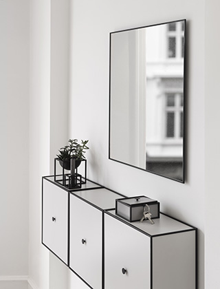 Frame Wall by Lassen