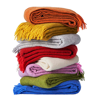 Klippan Gotland Wolldecken aus Gotlandwolle in den Farben Orange, Yellow, Grey, Red, Natural-White, Pink, Green und Blue